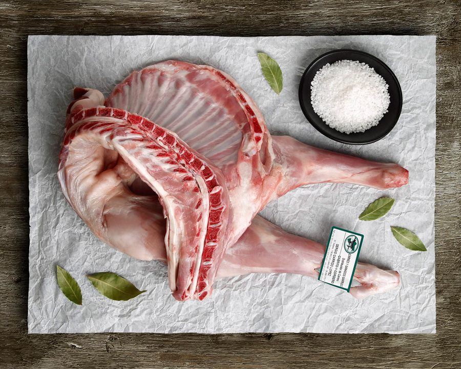 Cabrito Lechal: Tradición y Sabor en Cada Bocado