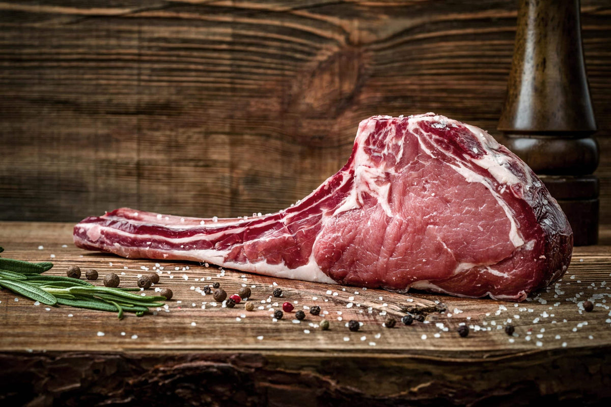 Carne Tomahawk: La Guia Definitiva De Una De Las Piezas Más Deseadas Para Barbacoas